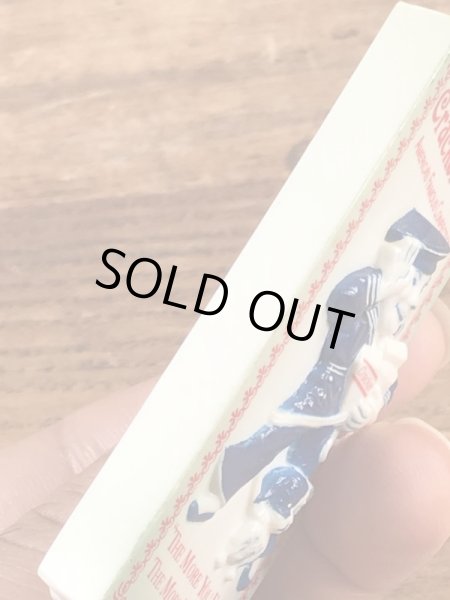 アドバタイジングキャラクターのクラッカージャックのヴィンテージマグネット