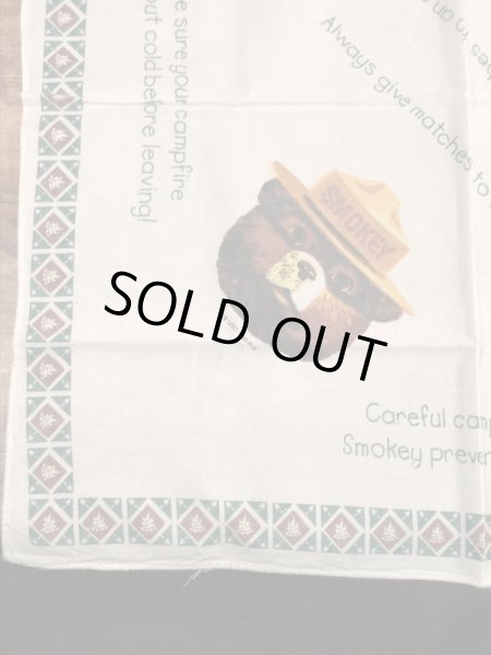 アドバタイジングキャラクターのスモーキーベアのヴィンテージバンダナ