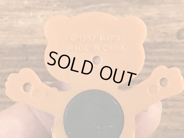 企業キャラクターのスニッカーズベアのビンテージマグネット