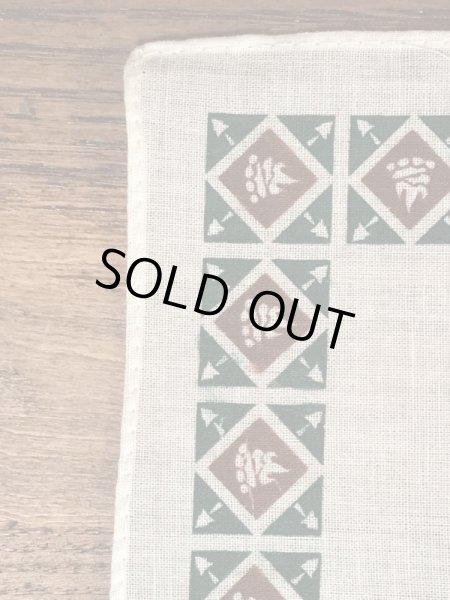 企業キャラクターのスモーキーザベアのヴィンテージバンダナ