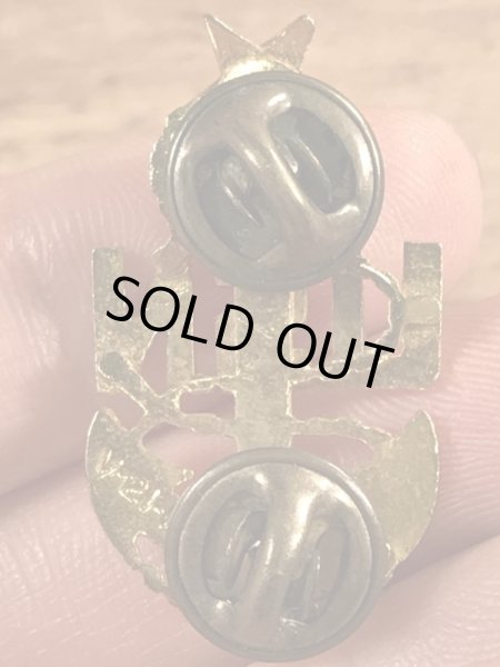 ミリタリー物のUSネイビーのビンテージピンバッチ