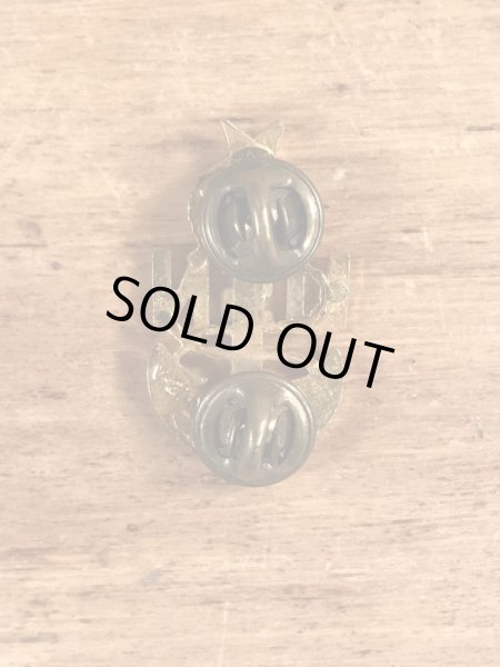 ミリタリー物のUSNのヴィンテージピンズ