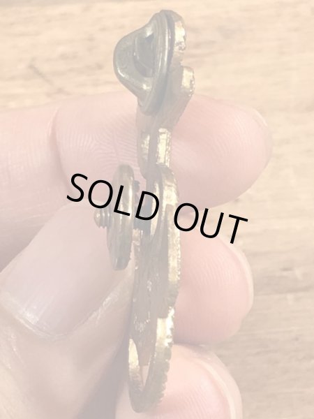 USネイビーのアンカーのビンテージピンバッジ