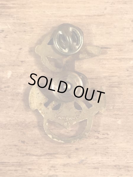 USNのアンカーのヴィンテージピンバッチ