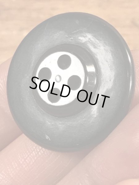 USネイビーのPコートのビンテージボタン