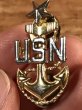 ミリタリー物のUSネイビーのビンテージピンバッチ