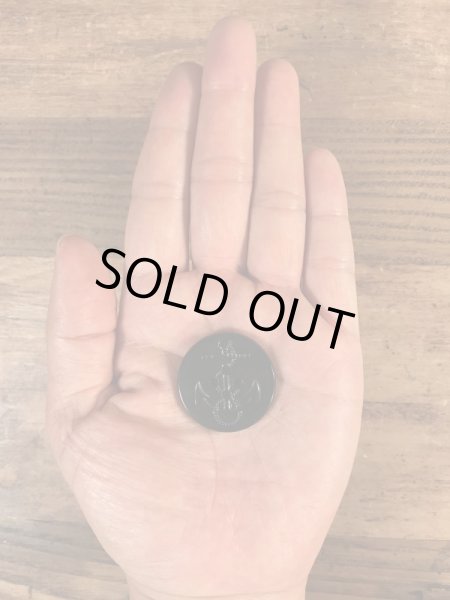 USネイビーのPコートのビンテージボタン