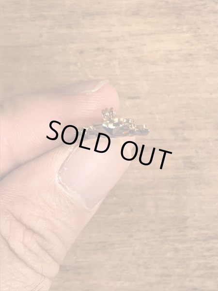 ミリタリーのUSNのヴィンテージピンバッチ