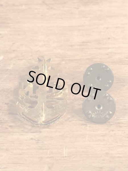 ミリタリー物のUSネイビーのビンテージピンバッチ