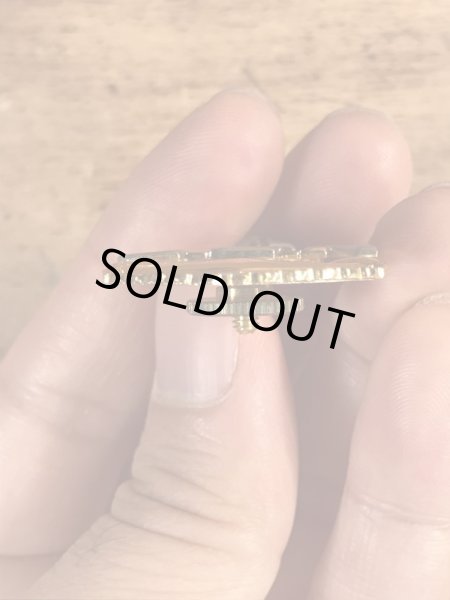 ミリタリー物のUSNのヴィンテージピンズ