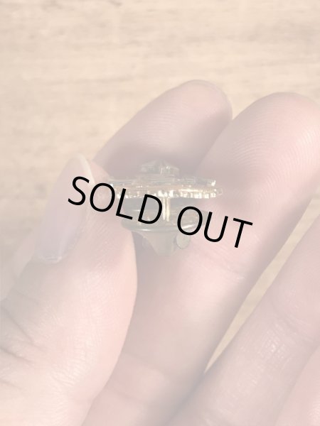 ミリタリー物のUSネイビーのヴィンテージピンズ