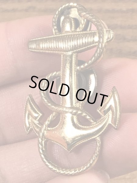 USネイビーのアンカーのビンテージピンバッジ