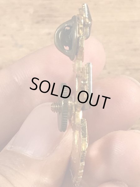 ミリタリー物のUSNのヴィンテージピンズ