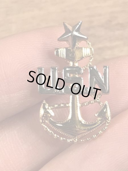 ミリタリーのUSNのヴィンテージピンバッチ