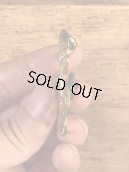 USネイビーのアンカーのビンテージピンバッジ