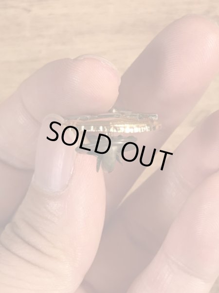 ミリタリー物のUSNのヴィンテージピンズ