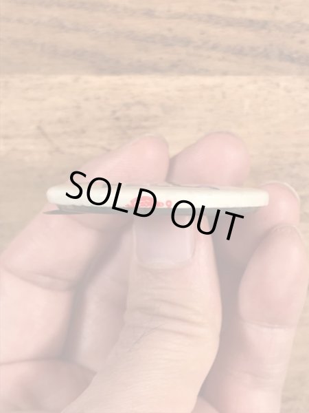 Kinsella's A Helluva Fellaのメッセージが書かれたヴィンテージ缶バッチ