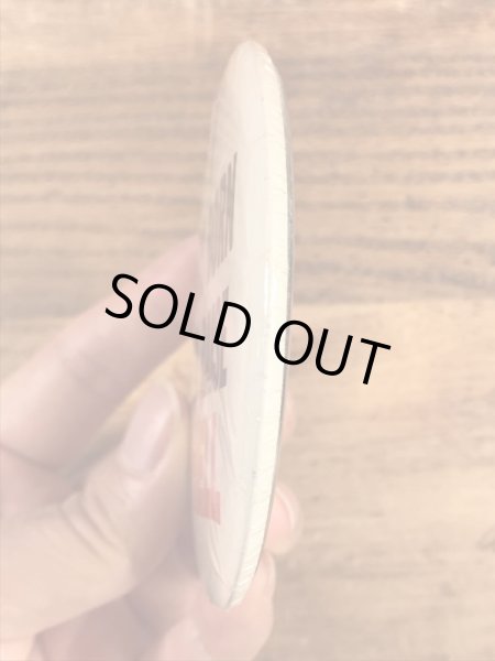 I Was Born To Raise Hellのメッセージが書かれたヴィンテージ缶バッチ