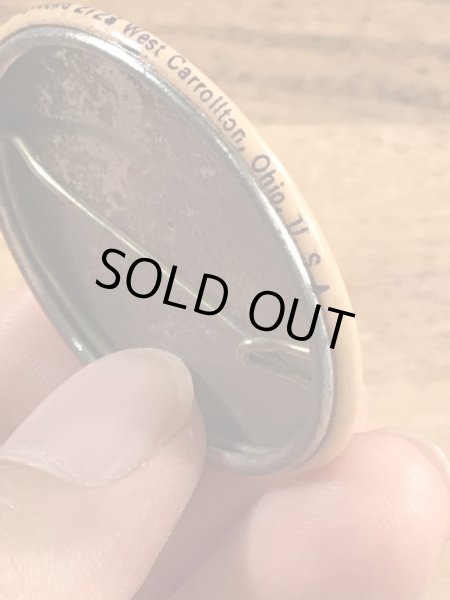 Will I Do In A Clinch?のメッセージが書かれたビンテージ缶バッジ