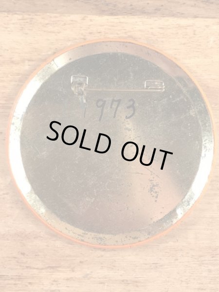 企業物の広告のヴィンテージ缶バッチ