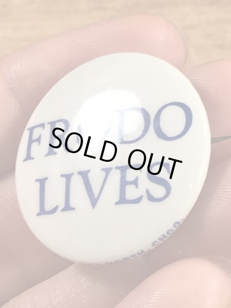 Frodo Livesのメッセージが書かれたヴィンテージ缶バッチ