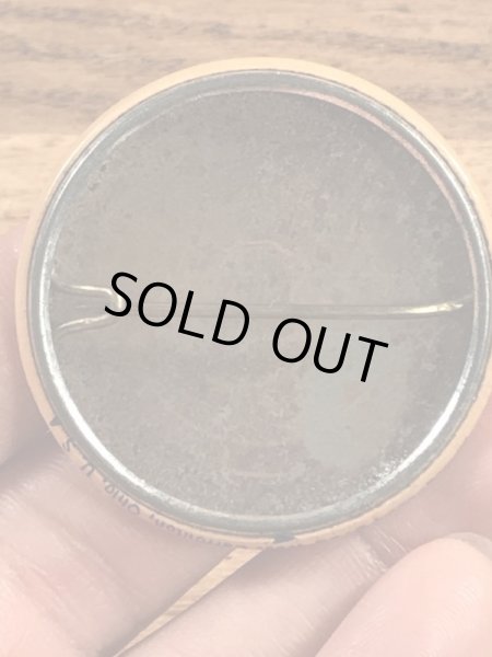 Will I Do In A Clinch?のメッセージが書かれたヴィンテージ缶バッチ