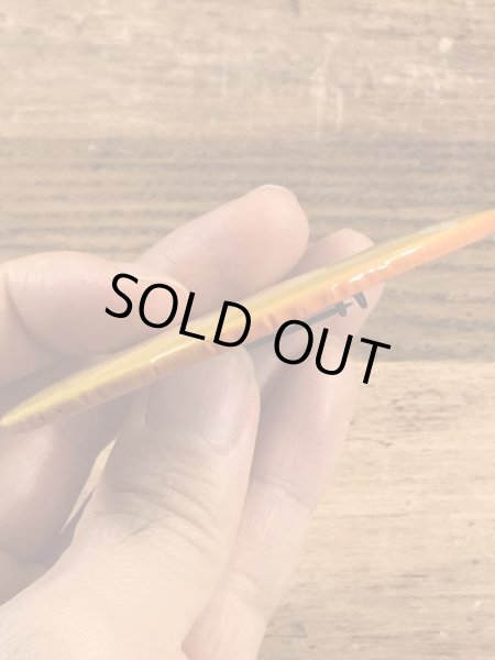 企業物の広告のヴィンテージ缶バッチ