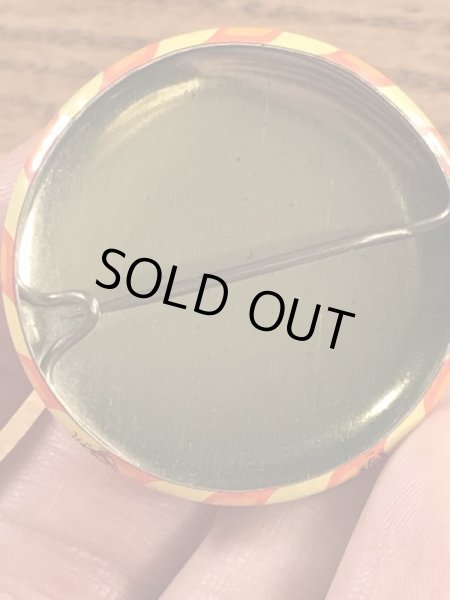 アメリカのラジオ局WKNRのビンテージ缶バッジ