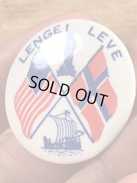 アメリカとノルウェーのフラッグが描かれたヴィンテージ缶バッチ