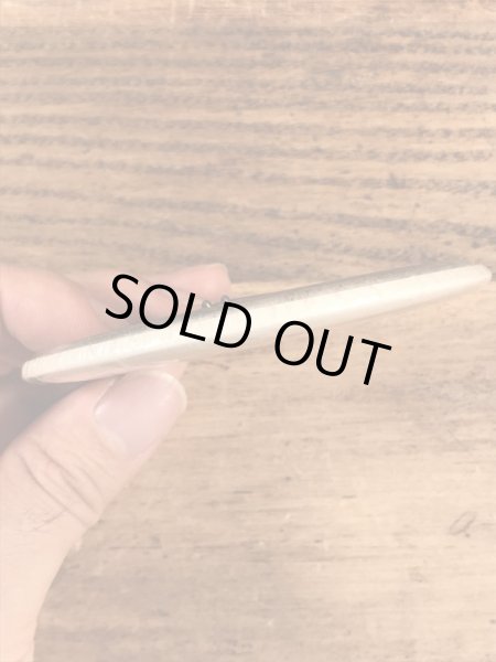 I Was Born To Raise Hellのメッセージが書かれたビンテージ缶バッジ