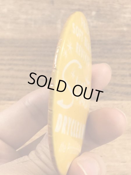 Sweaters Drycleaned The Professional Wayのビンテージ缶バッジ