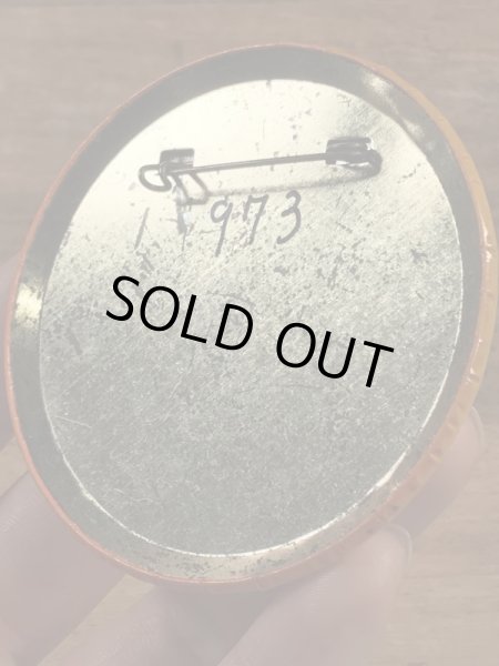 Sweaters Drycleaned The Professional Wayのビンテージ缶バッジ