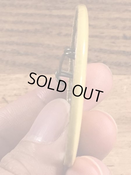 Make Love Not Warのメッセージが書かれたヴィンテージ缶バッチ