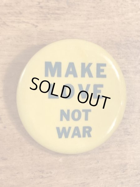 Make Love Not Warのメッセージが書かれたビンテージ缶バッジ