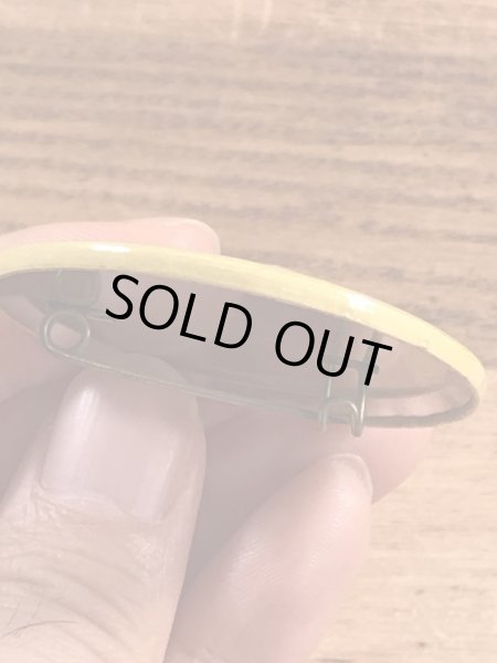 Make Love Not Warのメッセージが書かれたヴィンテージ缶バッチ