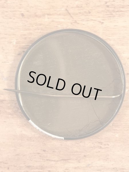 Female and Male TFWが描かれたヴィンテージ缶バッチ