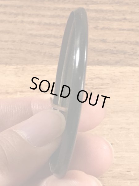 Female and Male TFWが描かれたヴィンテージ缶バッチ