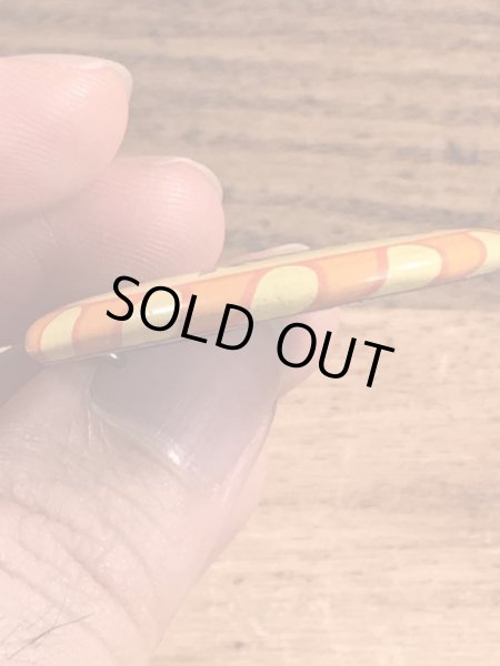 アメリカのラジオ局WKNRのビンテージ缶バッジ