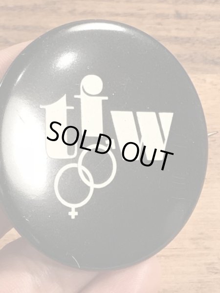 Female and Male TFWが描かれたビンテージ缶バッジ