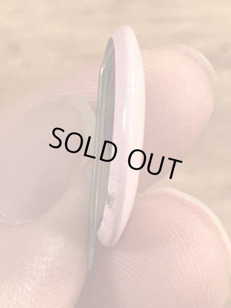 Creative House社製のスマイルフェイスのヴィンテージ缶バッチ