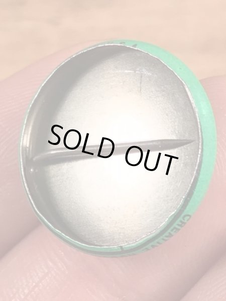 Creative House社製のスマイルのビンテージ缶バッジ