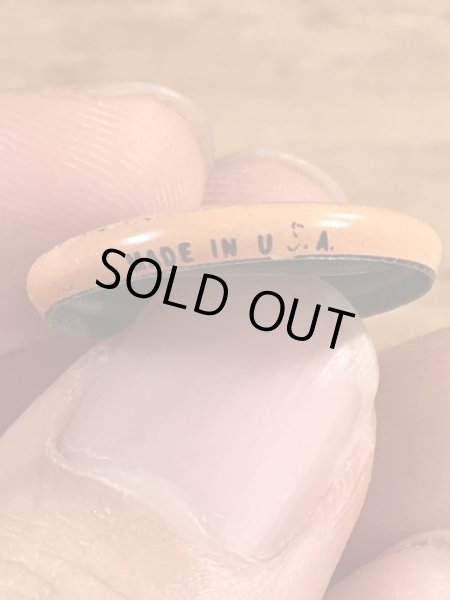 Creative House社製のスマイルのビンテージ缶バッジ