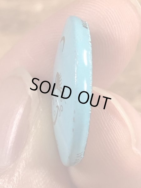 Creative House社製のスマイルのビンテージ缶バッジ