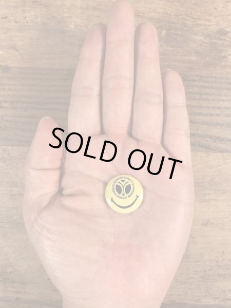 企業物のスマイルのビンテージ缶バッジ