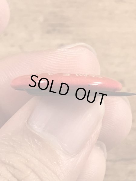 スマイルの顔とメッセージが書かれたビンテージ缶バッジ