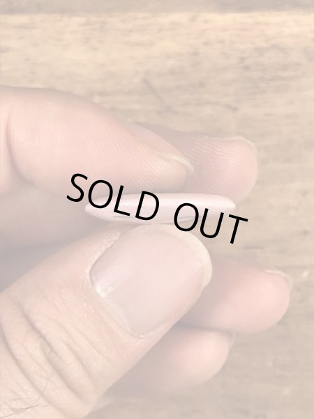 Creative House社製のスマイルフェイスのヴィンテージ缶バッチ