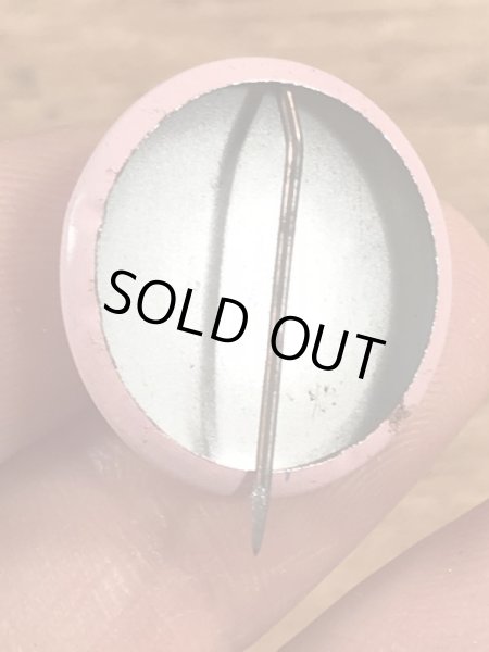 Creative House社製のスマイルフェイスのヴィンテージ缶バッチ