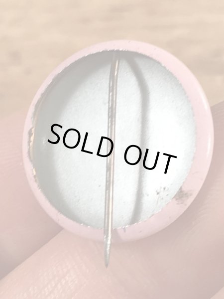 Creative House社製のスマイルのビンテージ缶バッジ