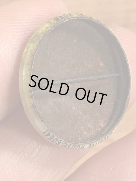 Creative House社製のスマイルフェイスのヴィンテージ缶バッチ