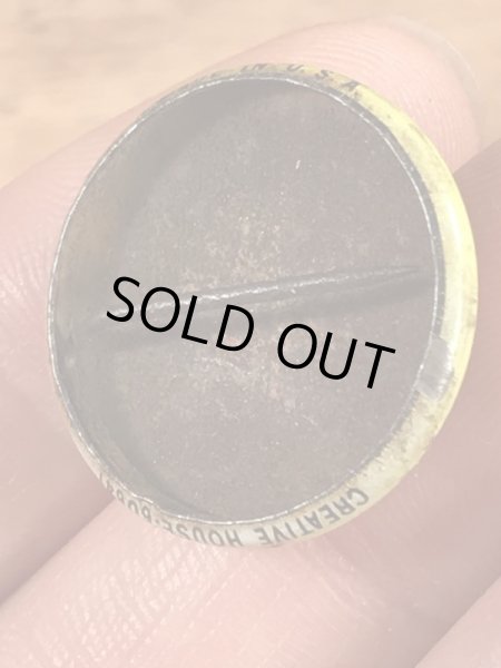 Creative House社製のスマイルのビンテージ缶バッジ